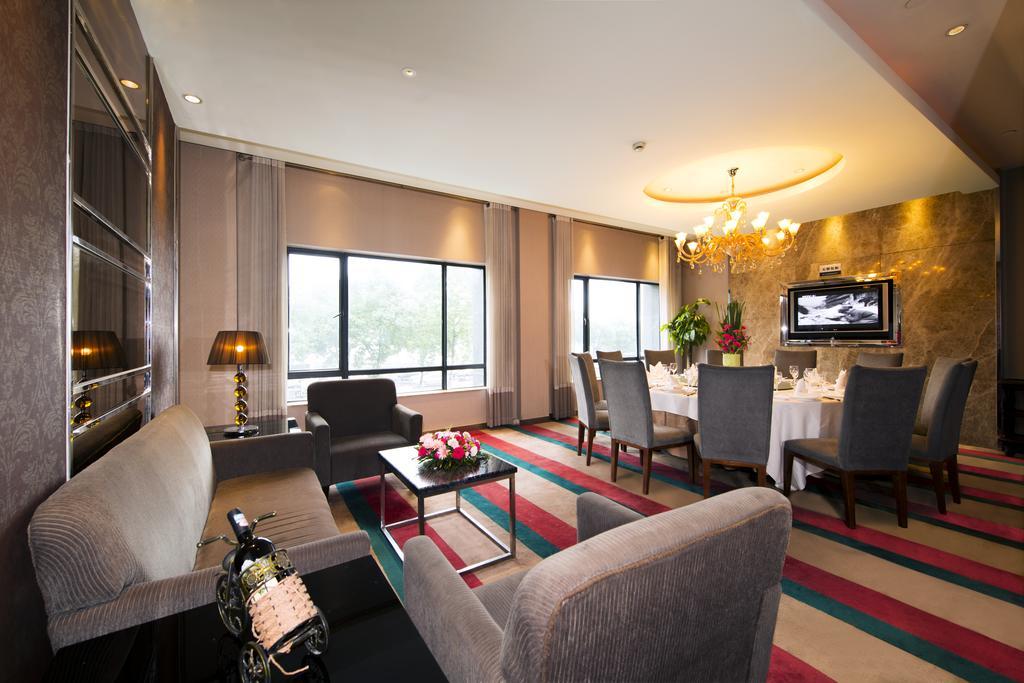 Four Seasons Rayli Hotel หนิงป่อ ภายนอก รูปภาพ